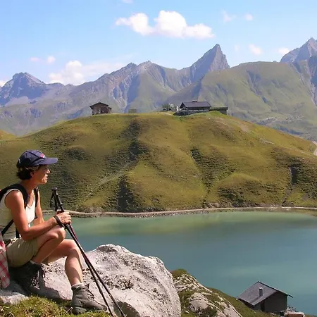 아파트 Gaestehaus Auer 홀츠가우