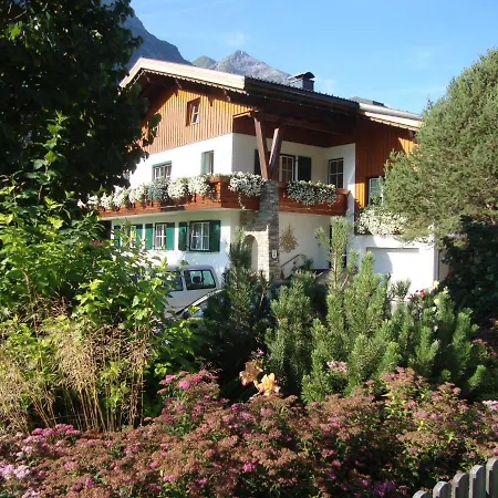 Gaestehaus Auer Holzgau